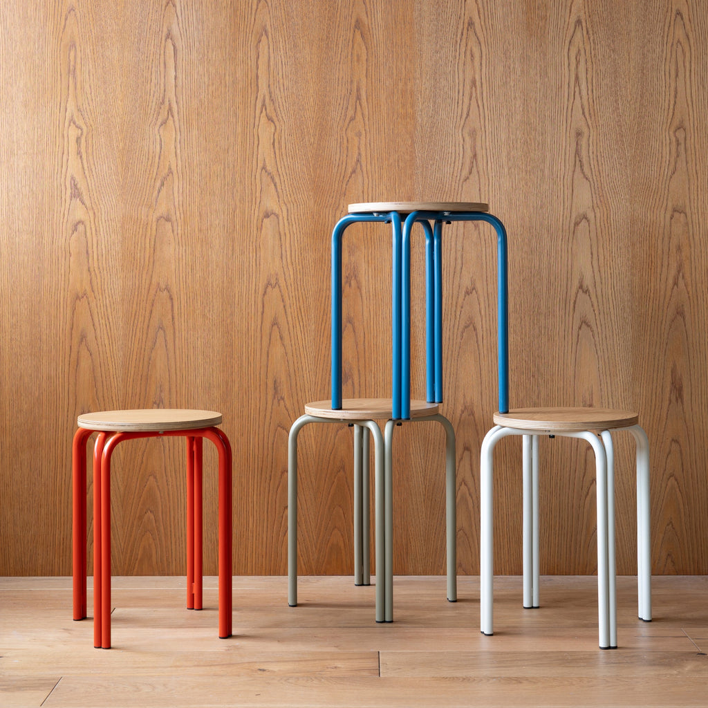 Forma Stool