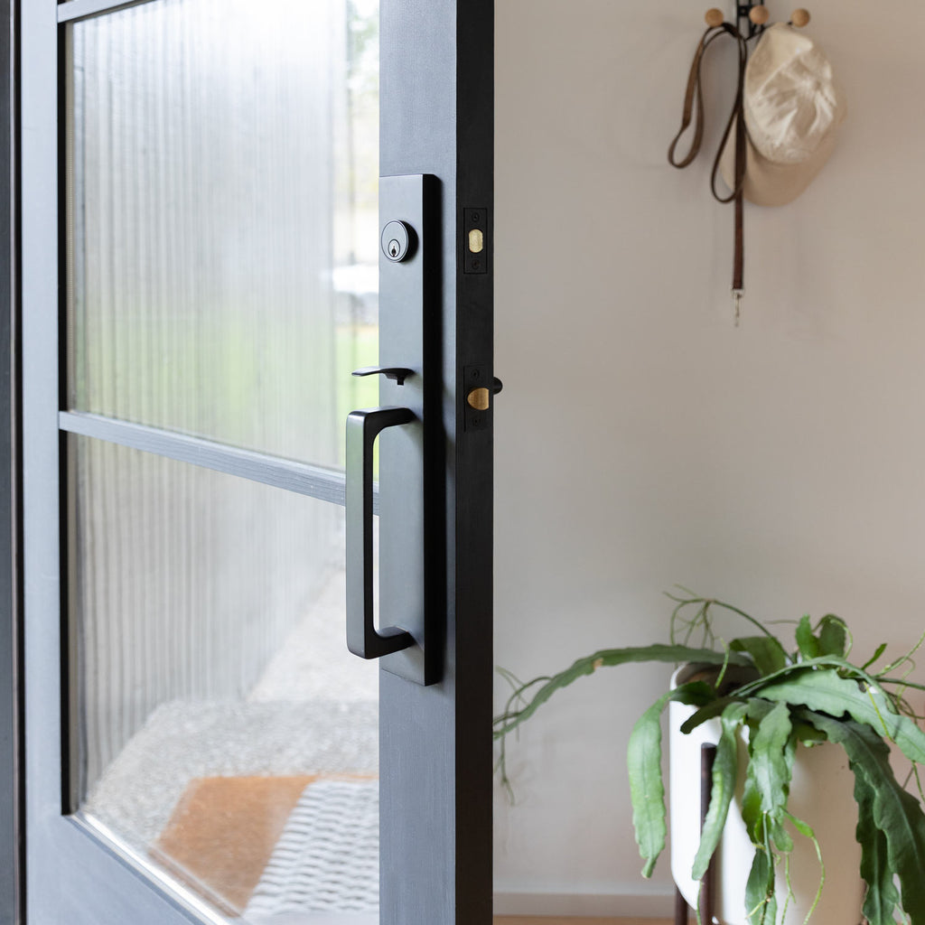 Lausanne Entrance Handleset with Otto Lever - Satin Brass