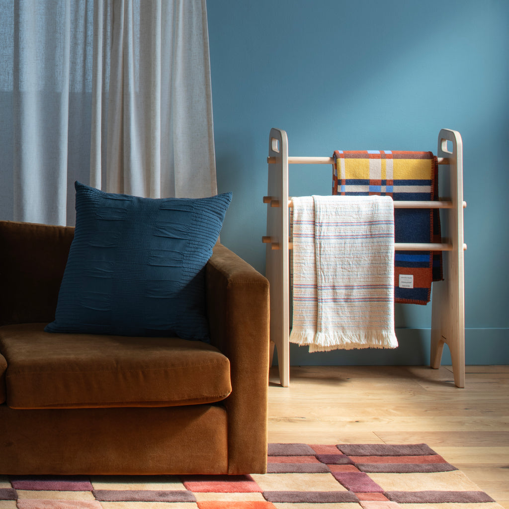 Amos Blanket Ladder