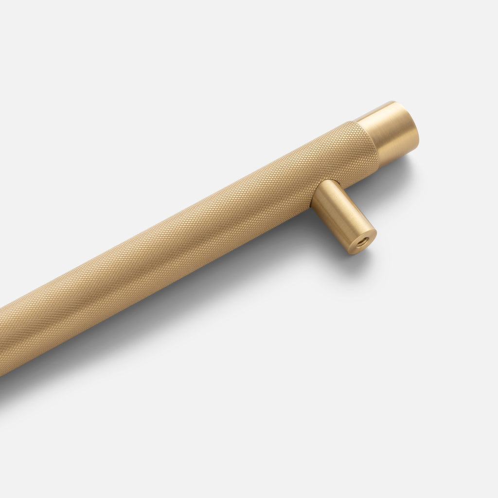 Knurled Appliance Pull
