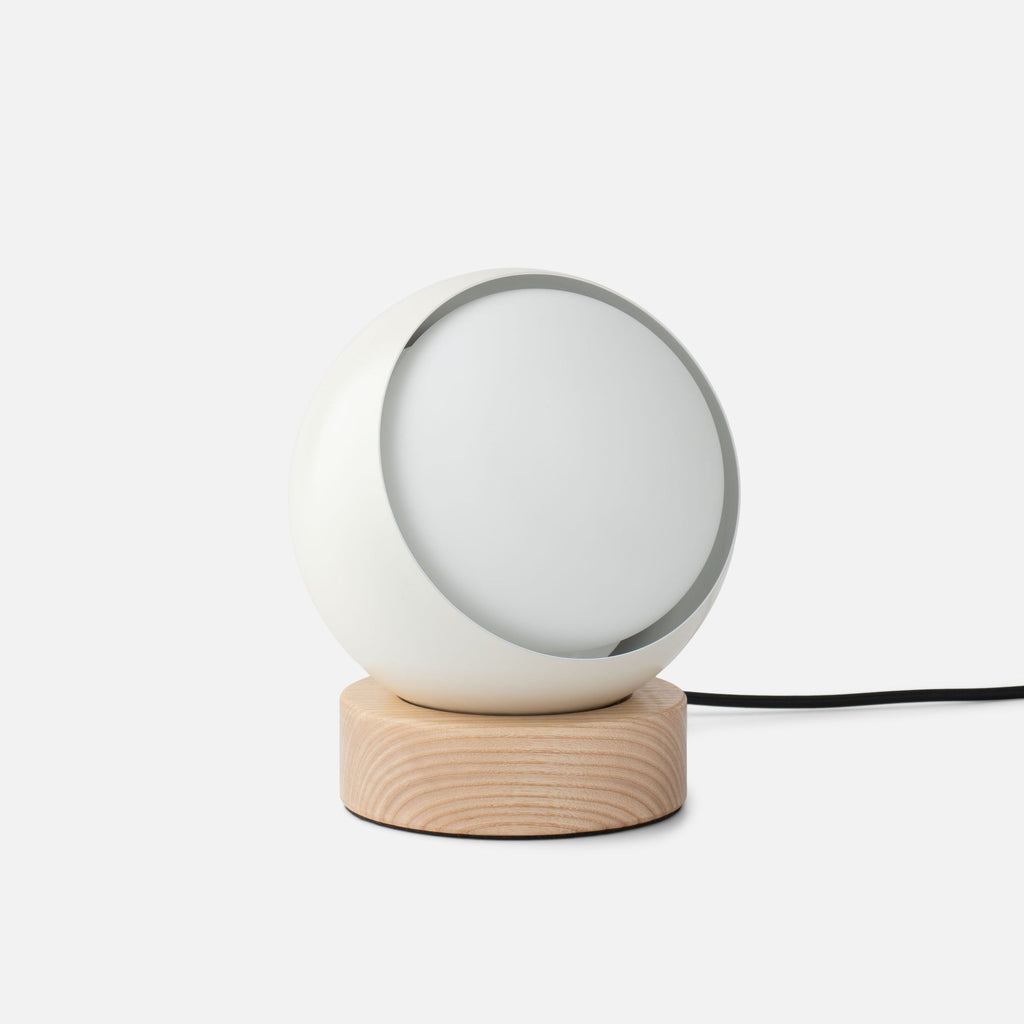 Iris 2.0 Table Lamp