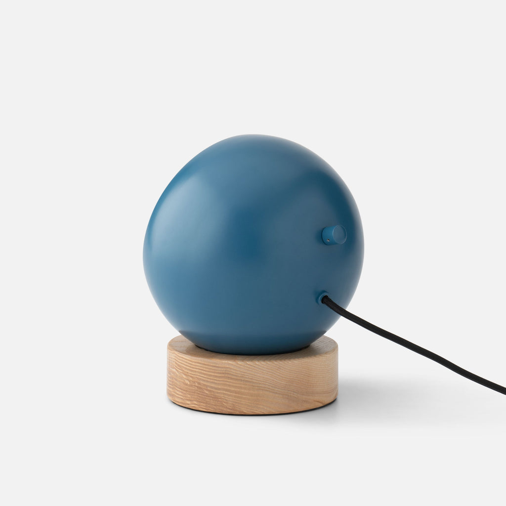 Iris 2.0 Table Lamp