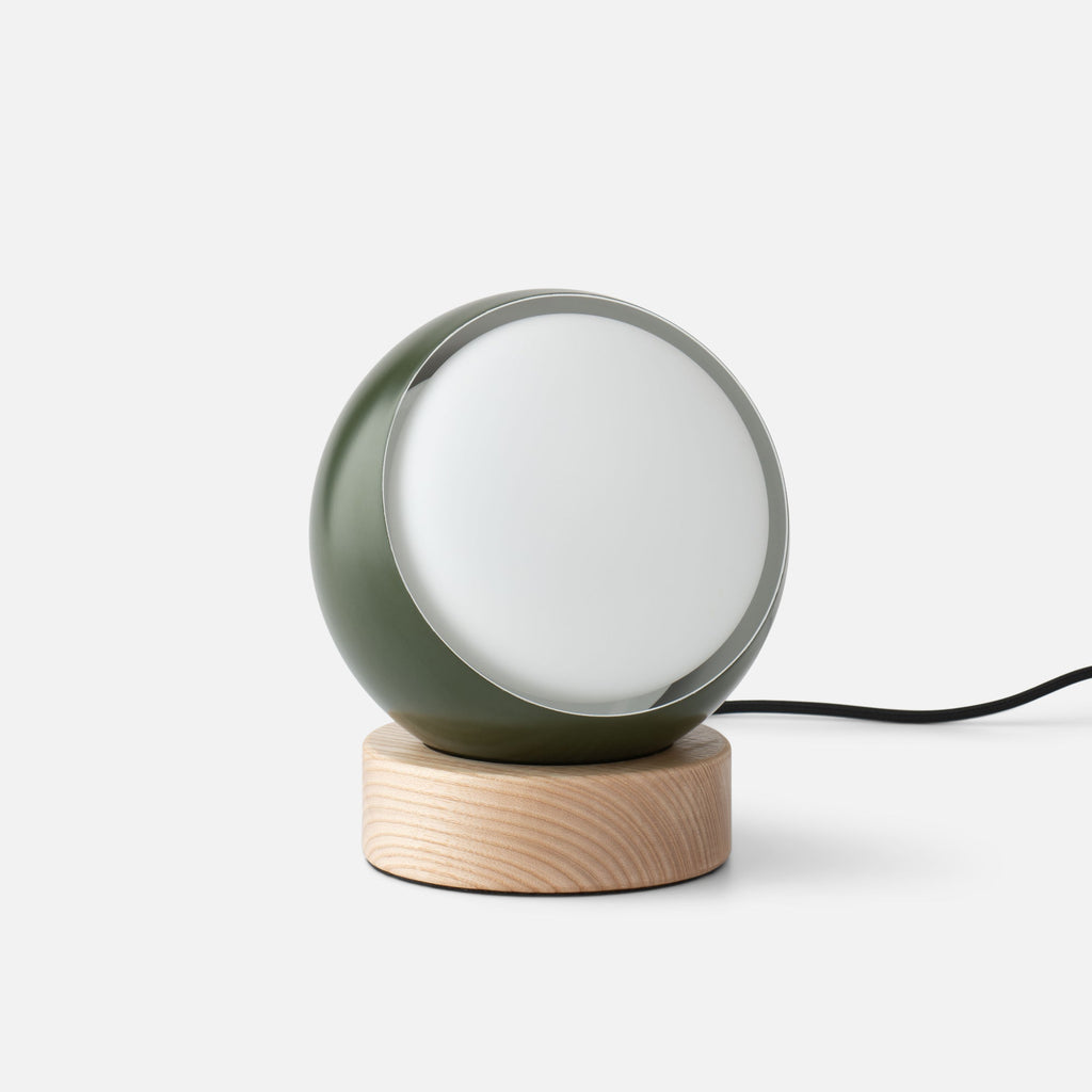 Iris 2.0 Table Lamp