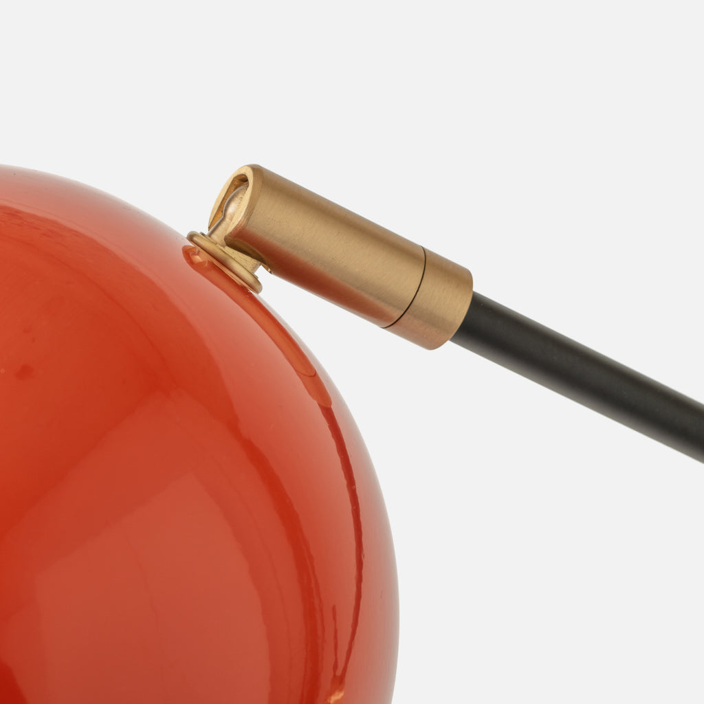Isaac Desk Lamp