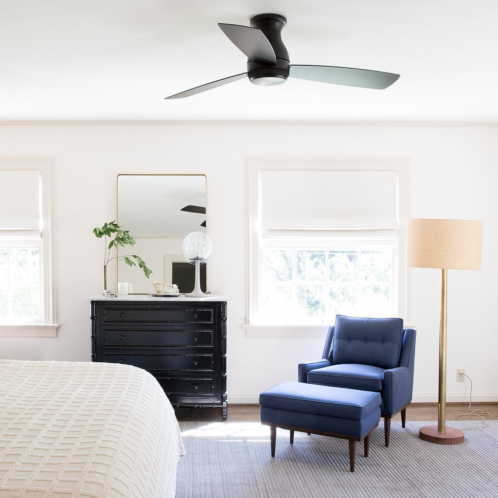 Great Jones Floor Lamp::eggshell linen::hover