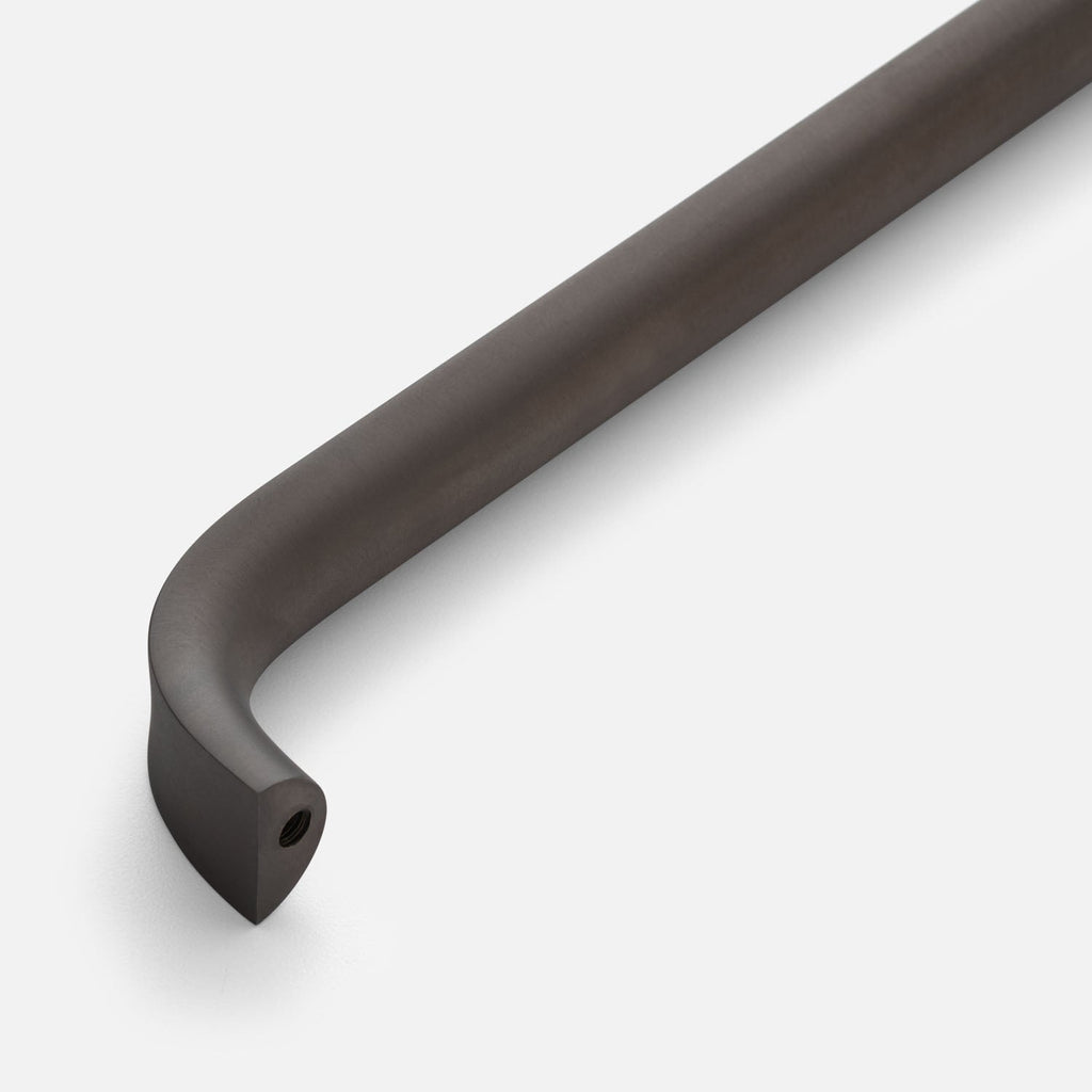 Cascade Appliance Pull::Matte Bronze::Hover