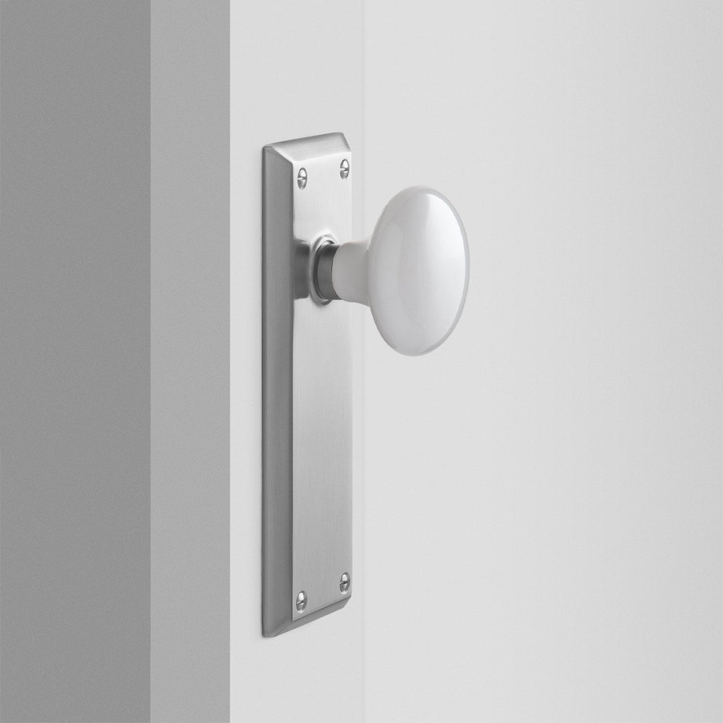 Freeport Large Backplate Doorset with Porcelain Knob - Satin Nickel
