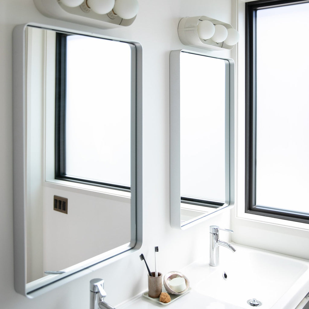 Harlow 3 Sconce