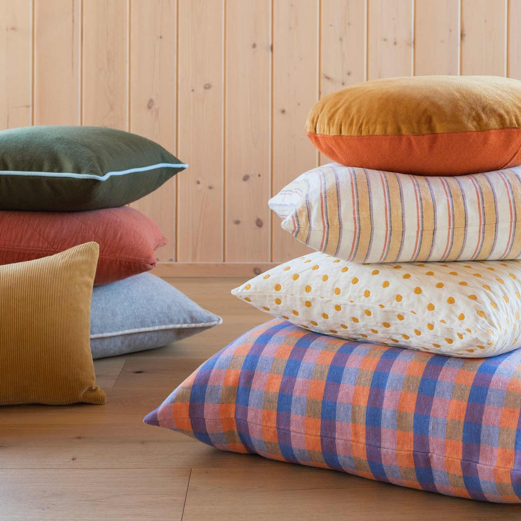 Classic Piped Pillow