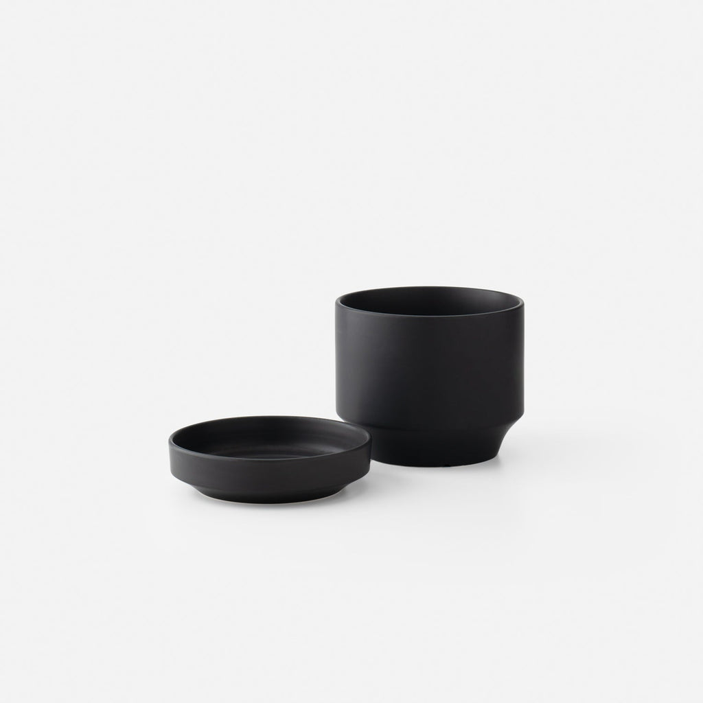 8" Modern Planter + Dish Set::Black::Hover