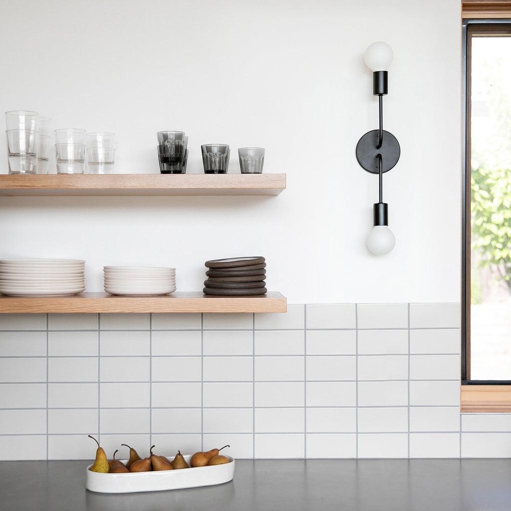 Annette Sconce::true black::hover