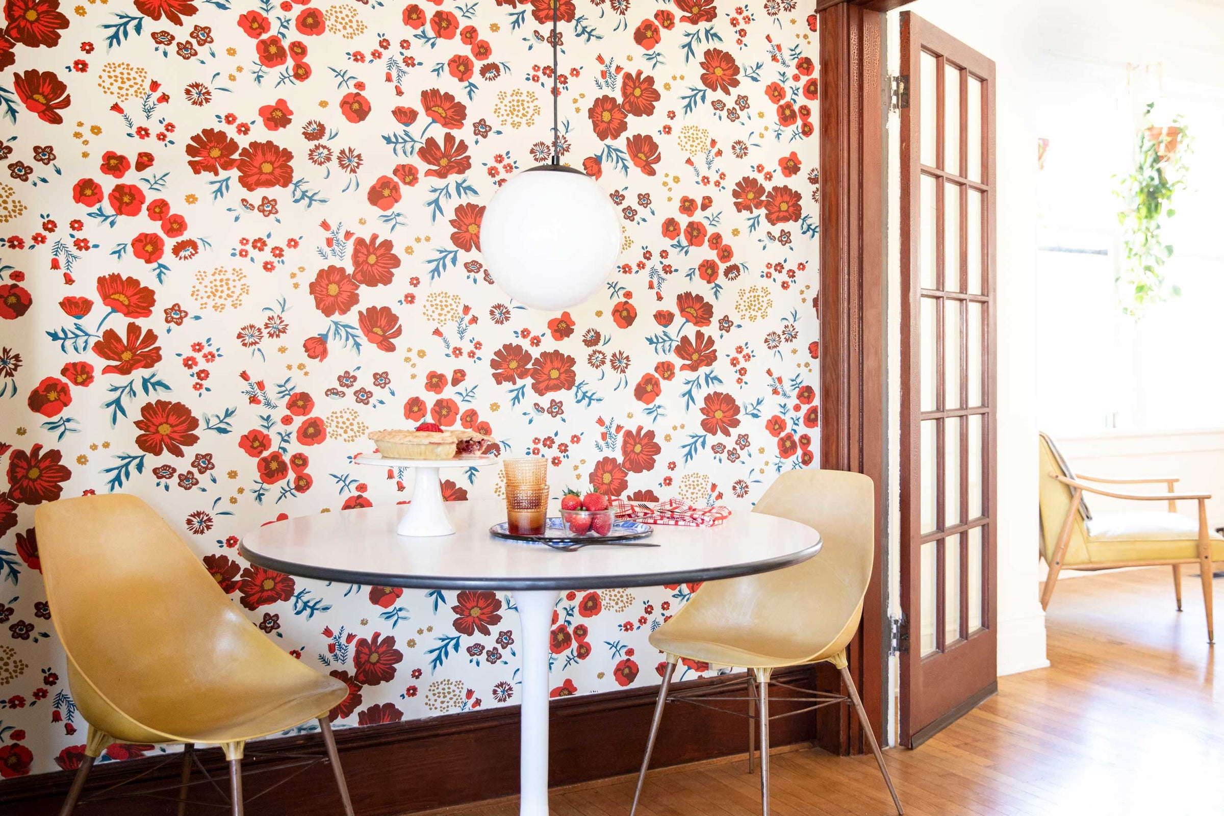 How to Choose the Right Wallpaper for Your Space