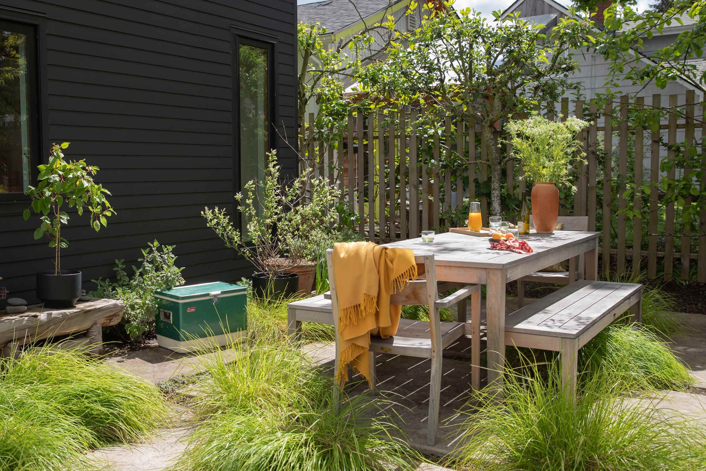 5 Simple Ways to Spruce Up Your Outdoor Space