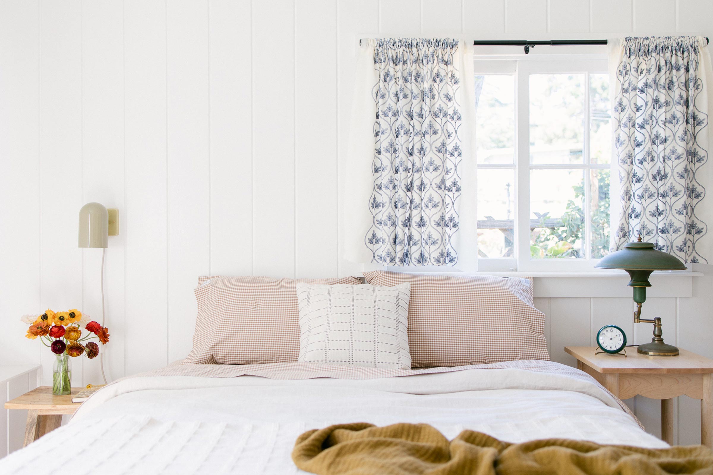 Easy Home Upgrade: Plug-In Light Fixtures