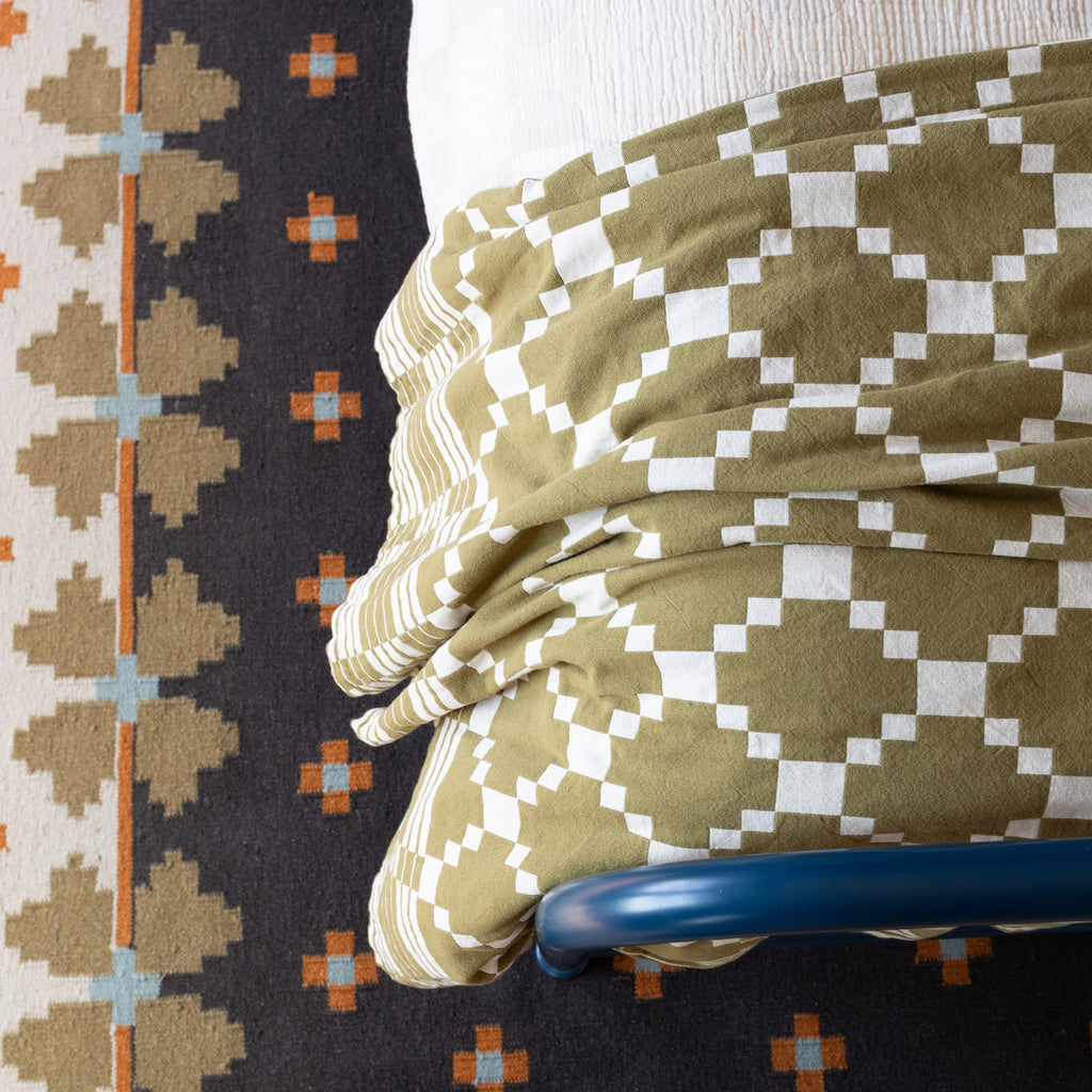 Flora Wool Flatweave Rug