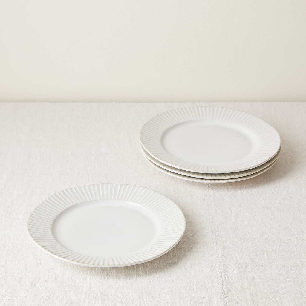 Five Two Stoneware Fluted Dinnerware, Set of 4