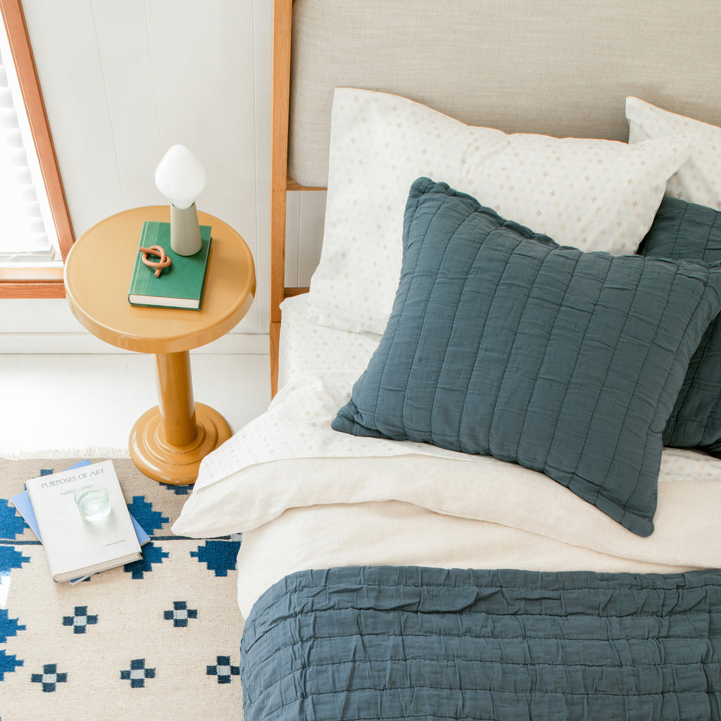 Finch Platform Bed::oatmeal linen::hover