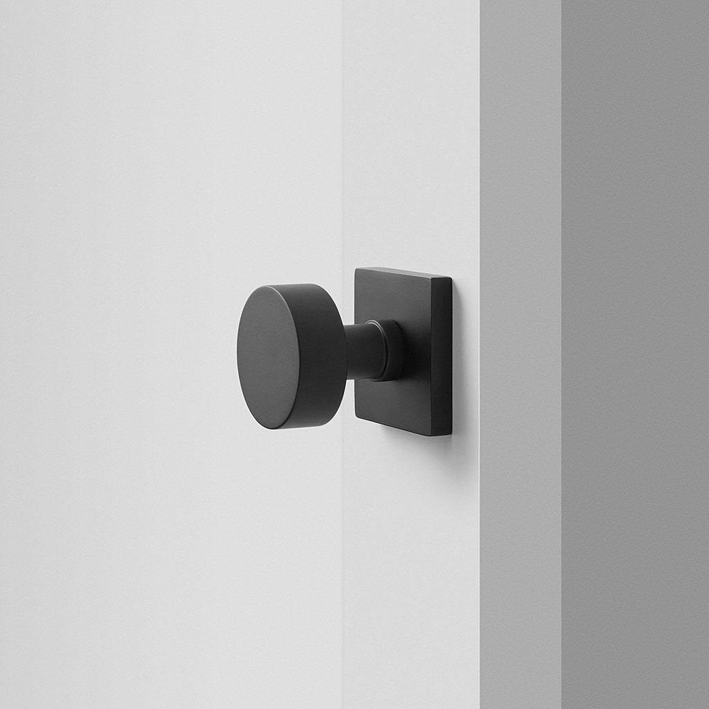 Berlin Door Set with Cylinder Knob