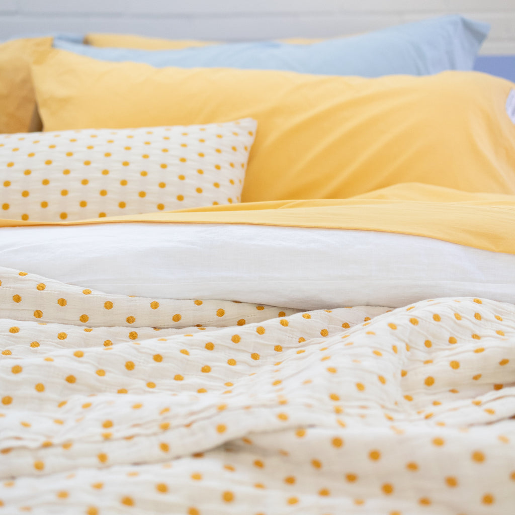 Polka Dot Quilt:Hover