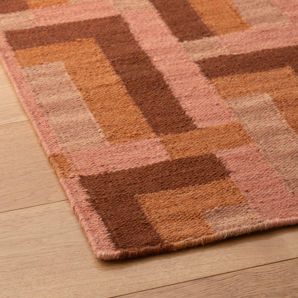Canyon Wool Flatweave Rug::paprika::hover