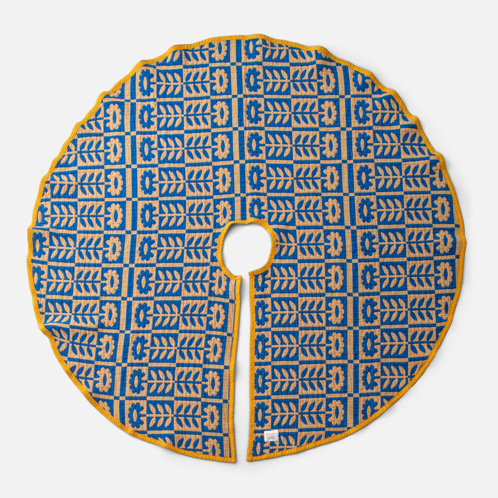 Stillwater Floral Tree Skirt