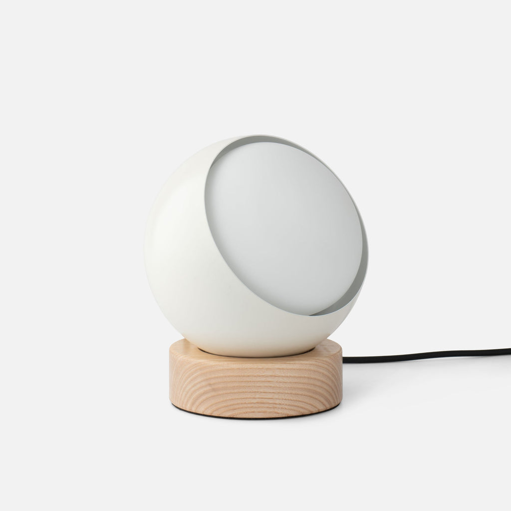 Iris 2.0 Table Lamp