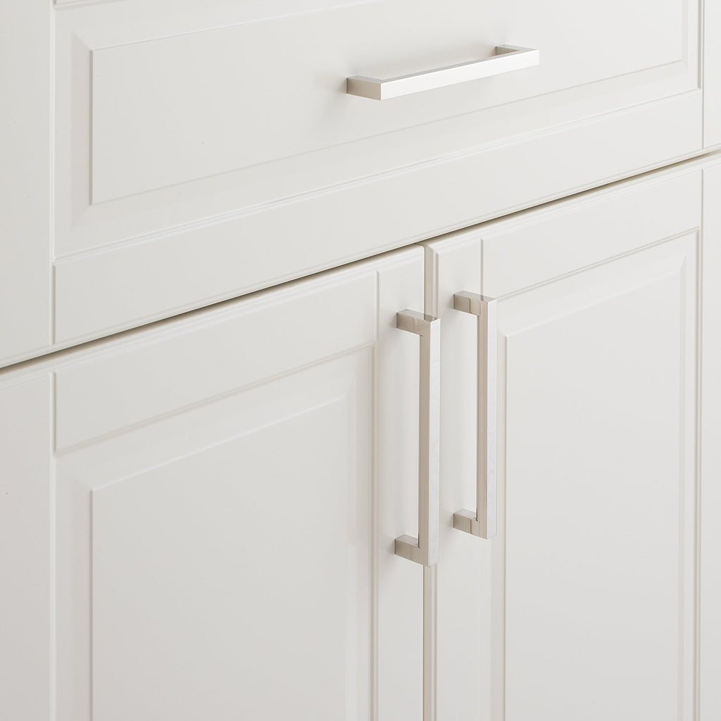 Edgecliff Pull::Polished Nickel::Hover