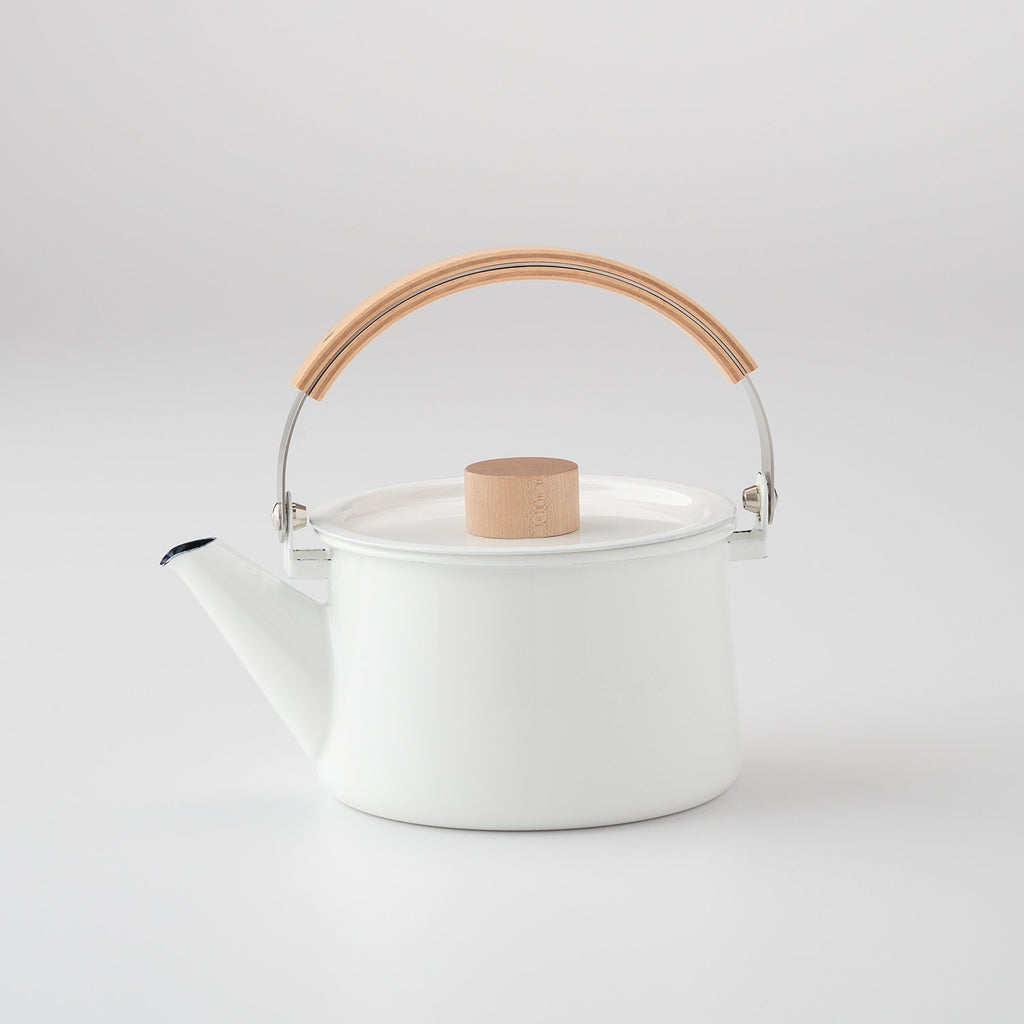 Enamel + Wood Kettle:Main