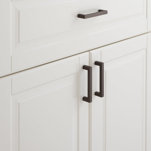 Edgecliff Pull::Matte Bronze::Hover