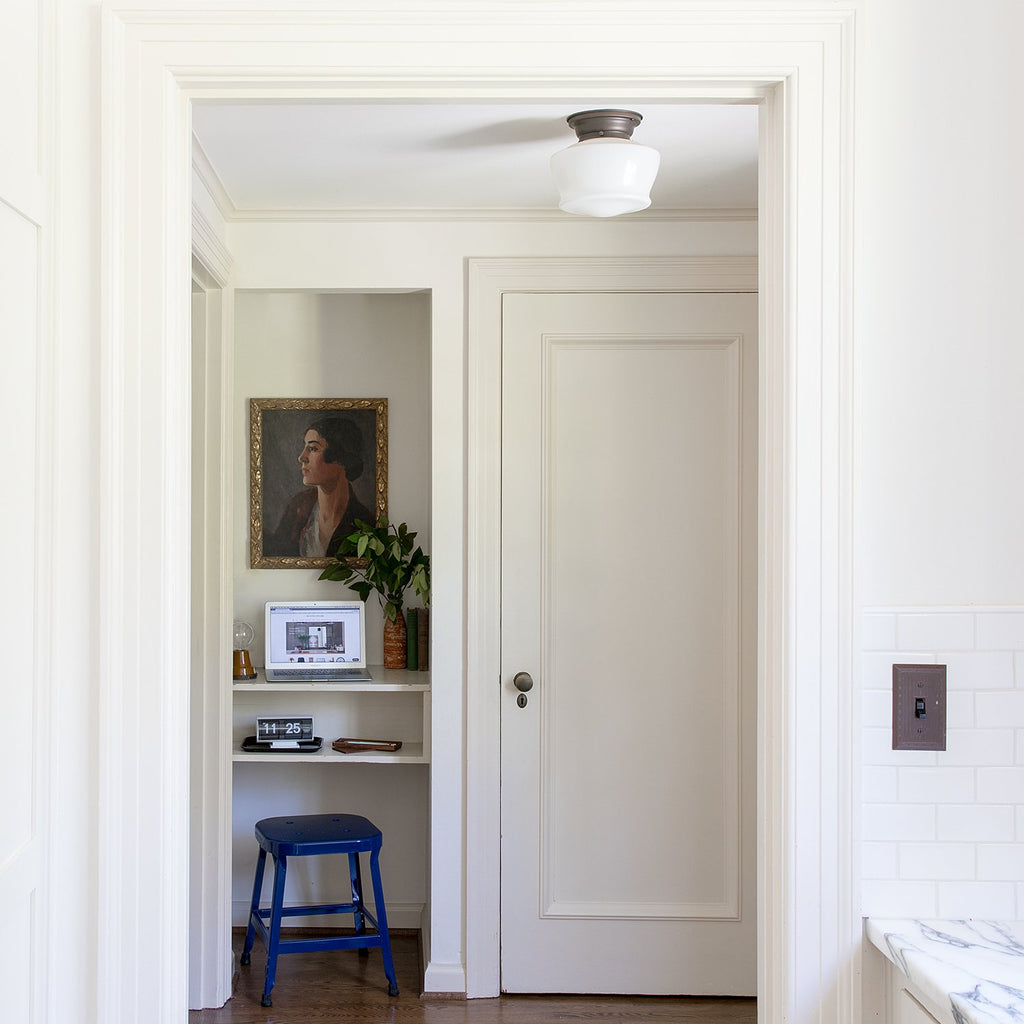 Schoolhouse Utility Stool 18"