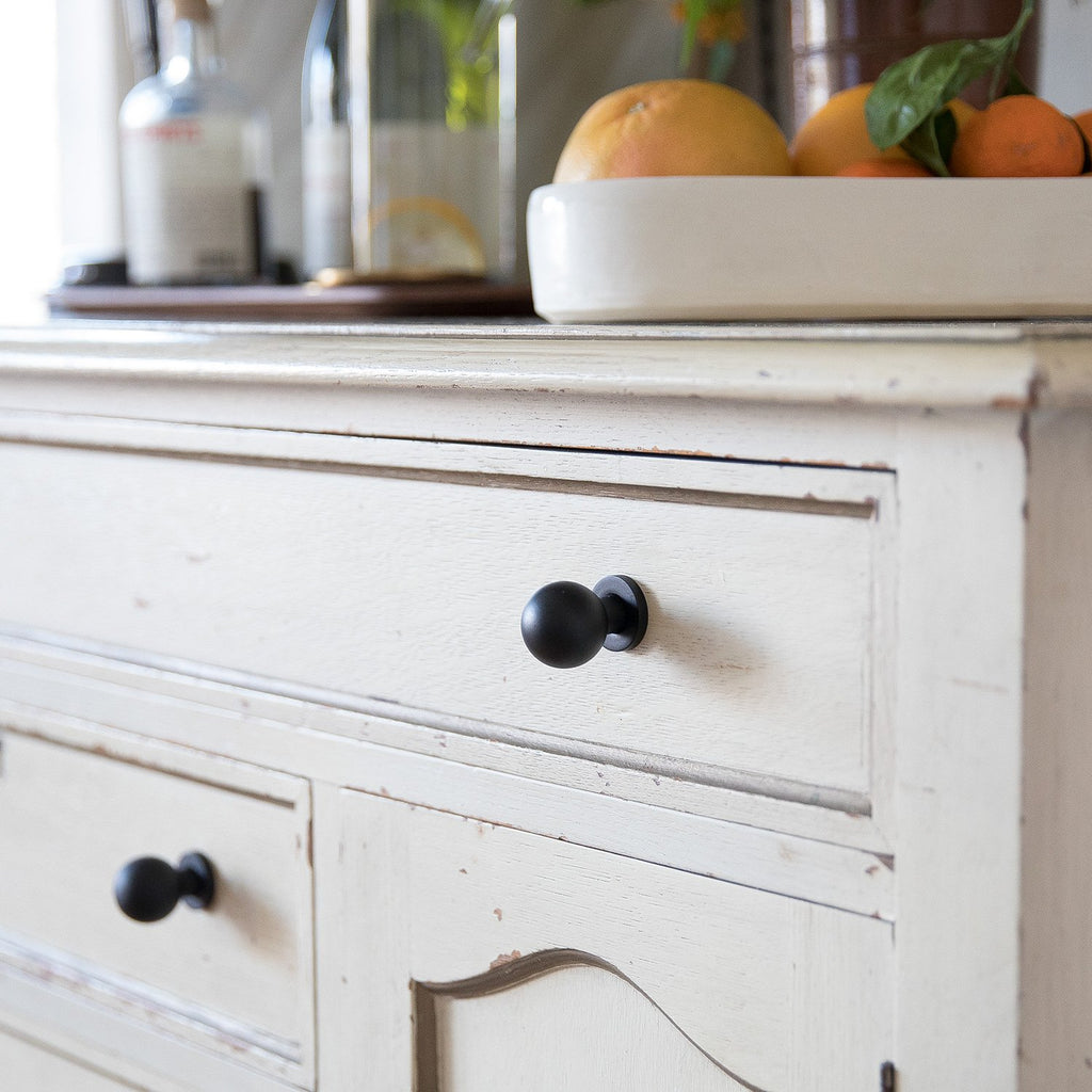 Ruth Knob::flat black::hover