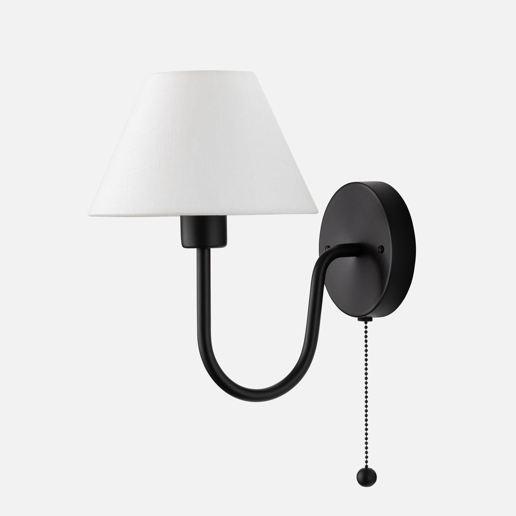 Bay Sconce::true black::Main