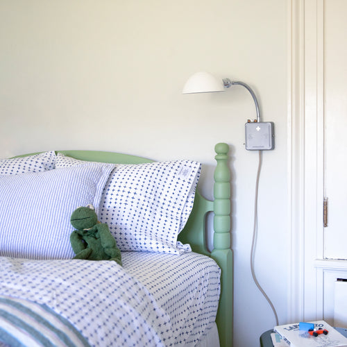 Radar Plug-In Sconce::white::hover