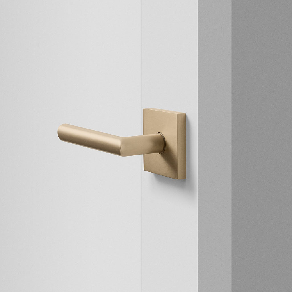 Berlin Door Set with Otto Lever - Satin Brass:hover