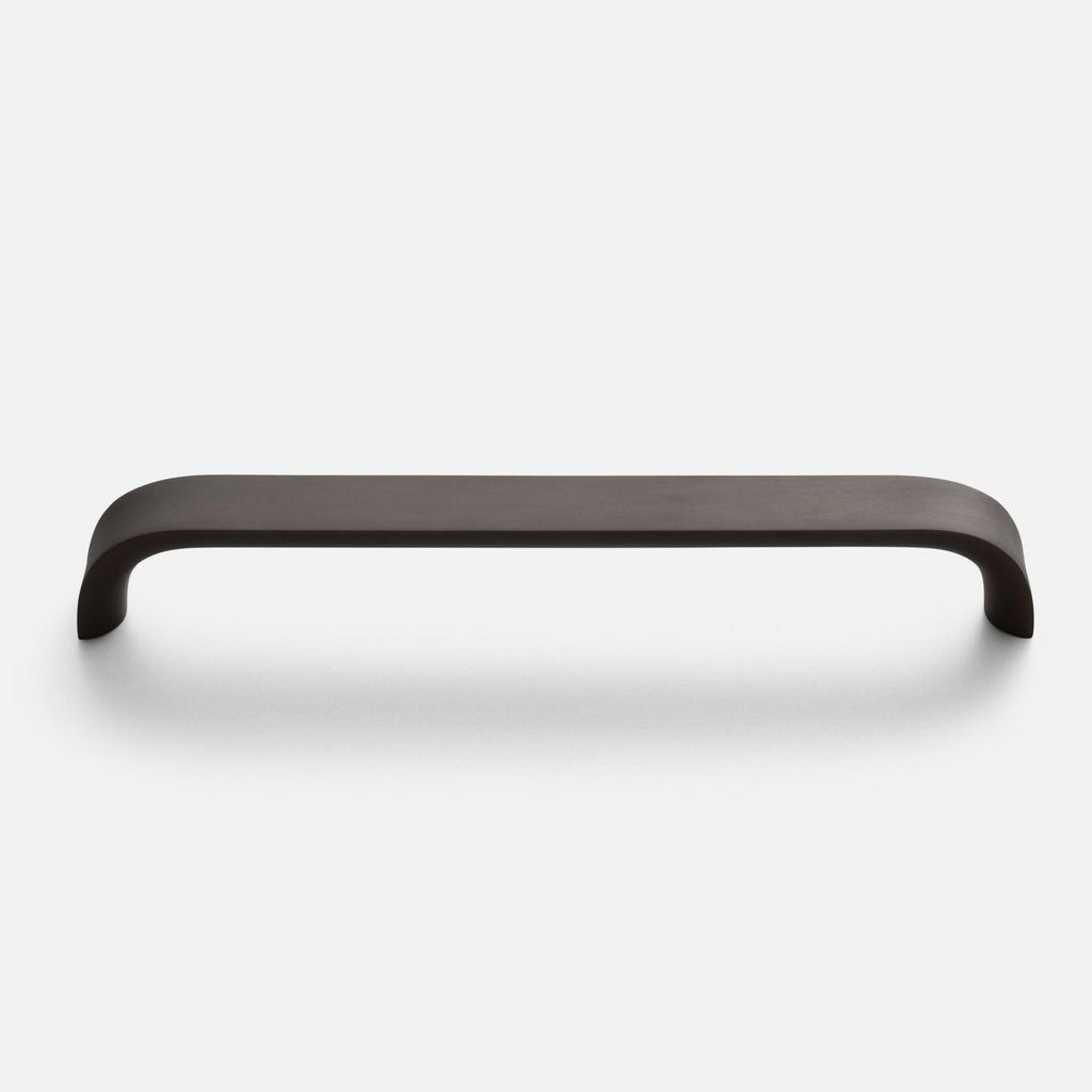 Cascade Appliance Pull::Matte Bronze::Main