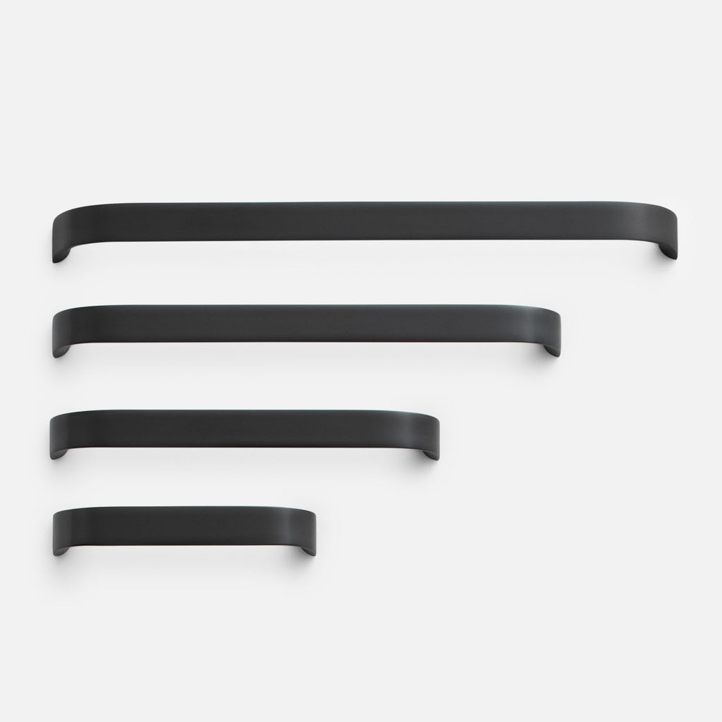 Cascade Pull::True Black::Hover