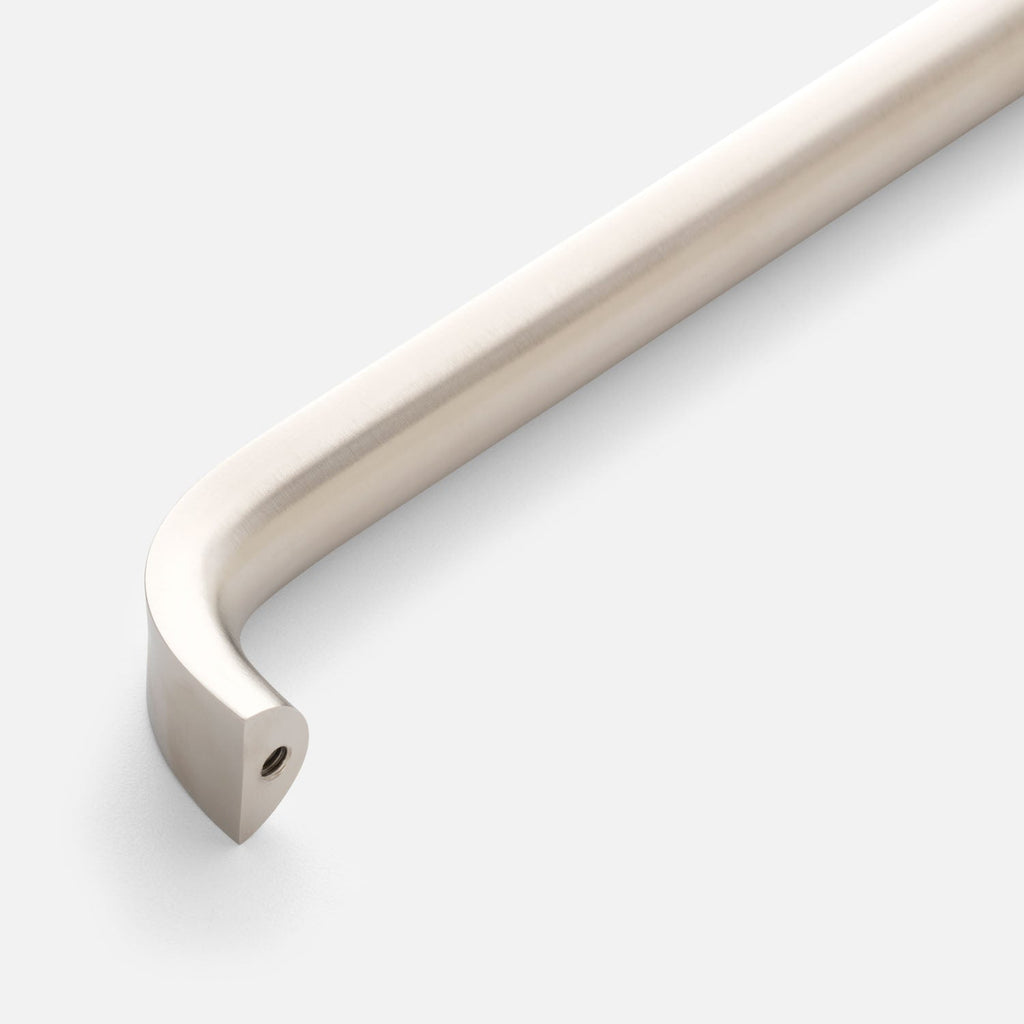 Cascade Appliance Pull::Satin Nickel::Hover