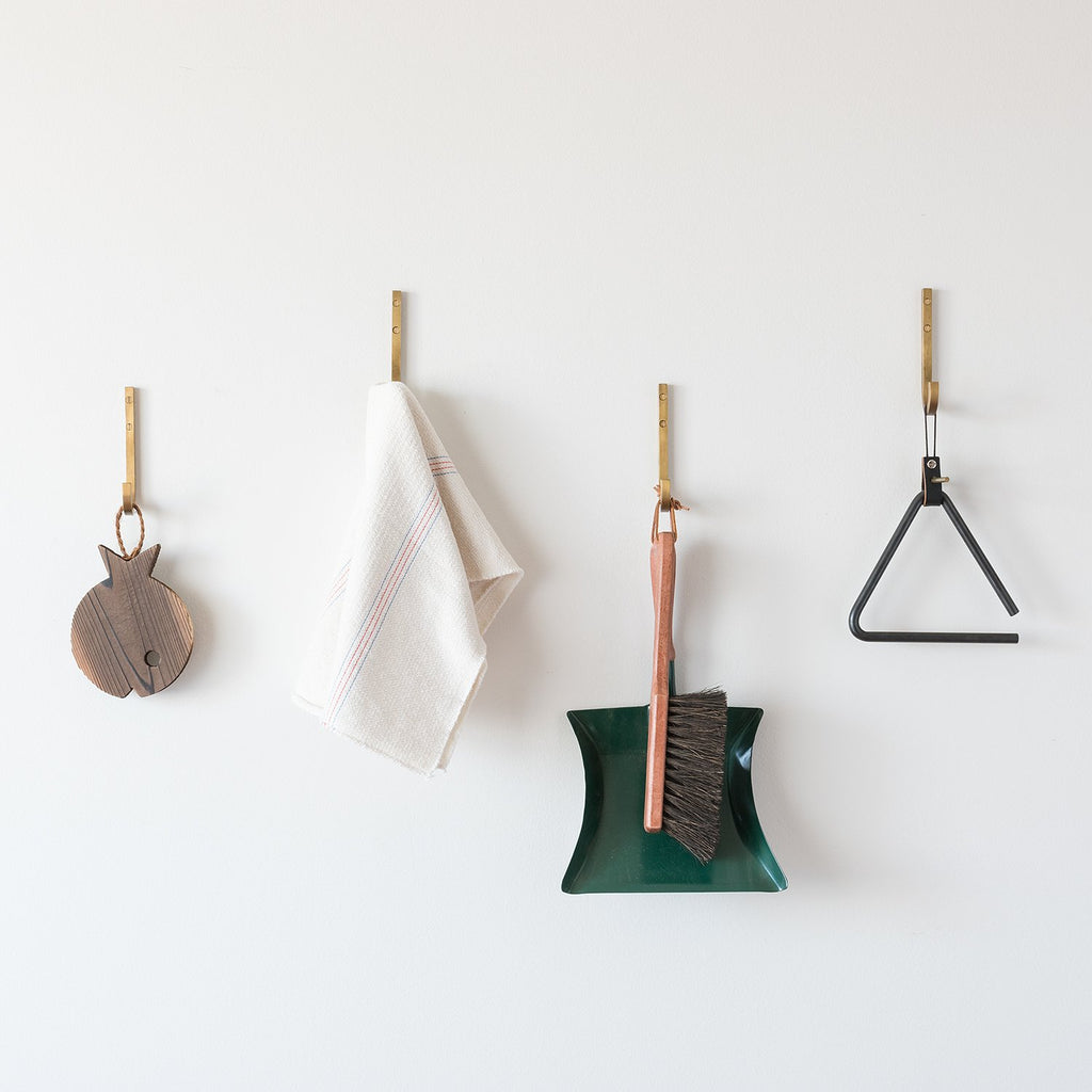 J Hook::natural brass::hover