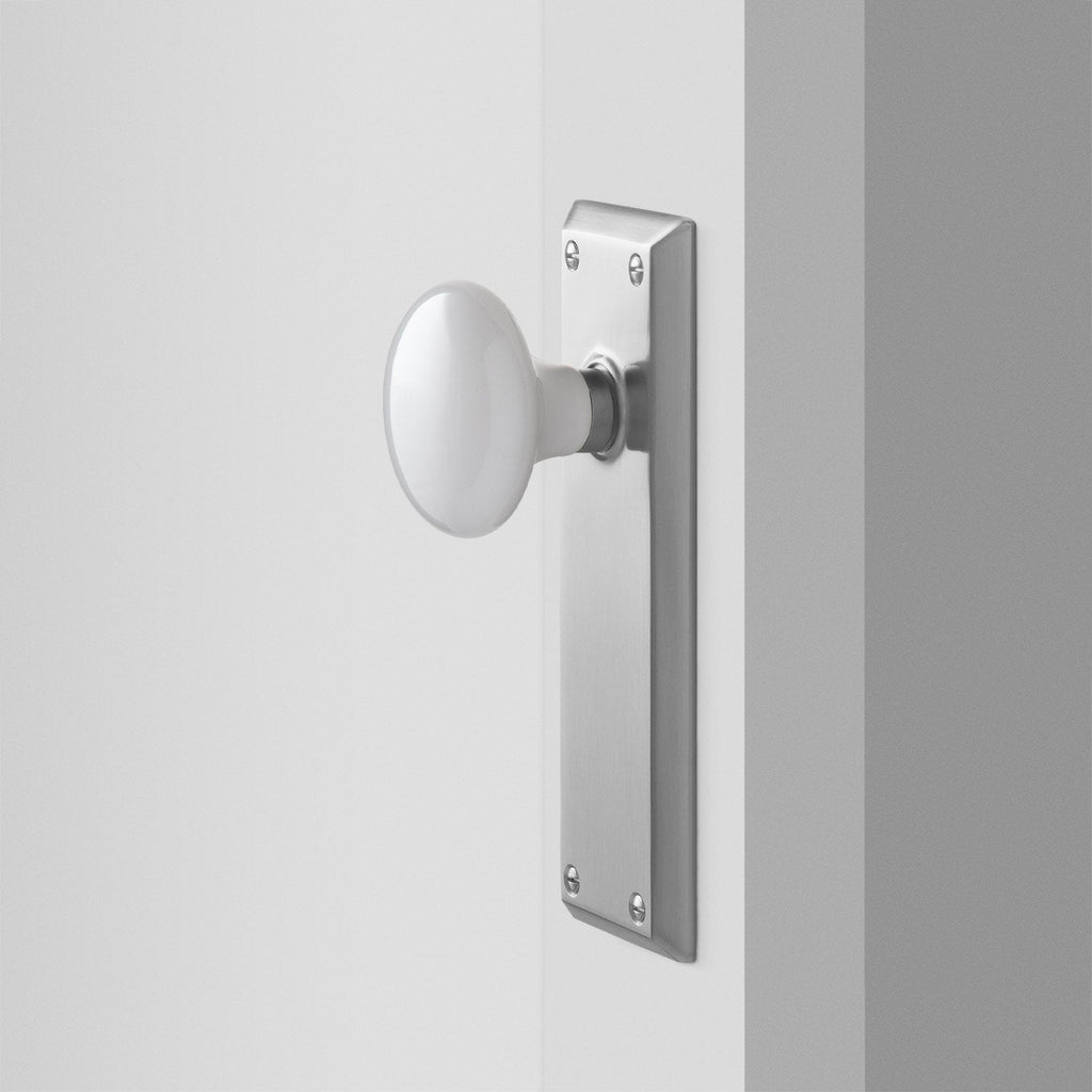 Freeport Large Backplate Doorset with Porcelain Knob - Satin Nickel
