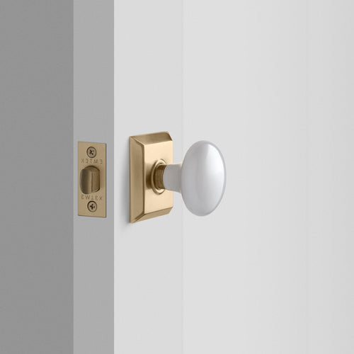 Freeport Small Backplate Doorset with Porcelain Knob