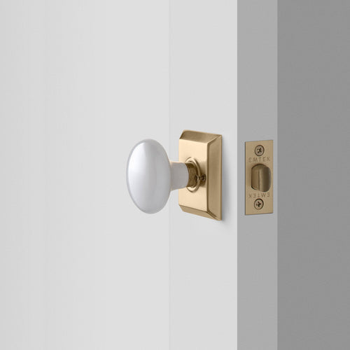 Freeport Small Backplate Doorset with Porcelain Knob