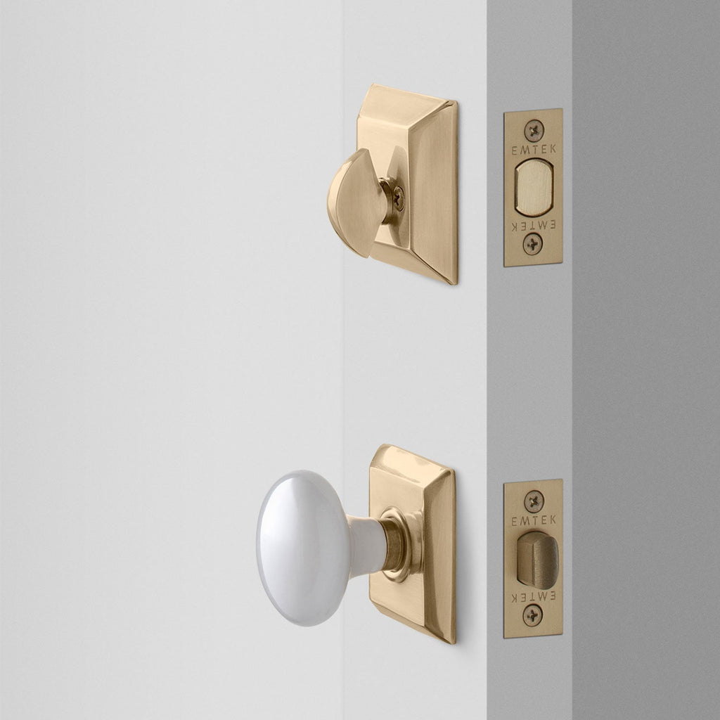 Freeport Small Backplate Doorset with Porcelain Knob + Deadbolt