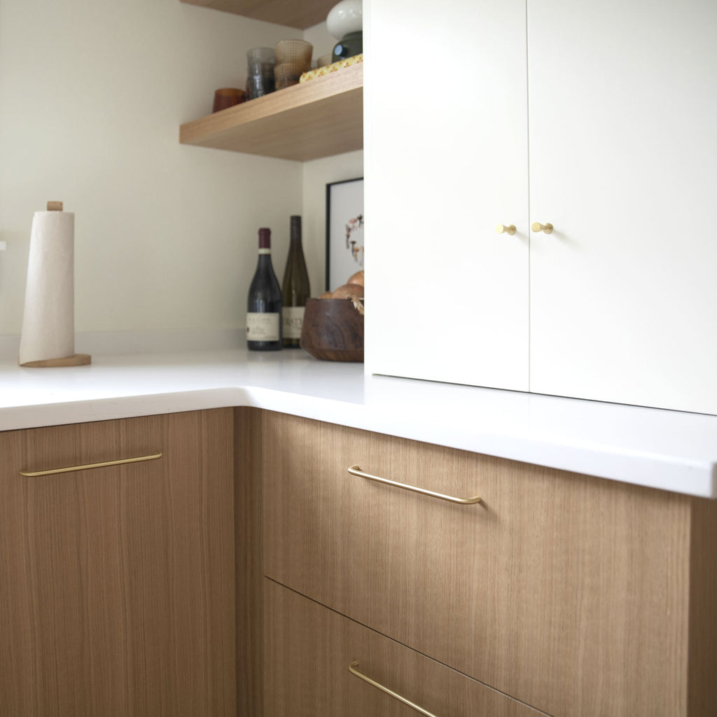 Radcliffe Knob::natural brass::hover
