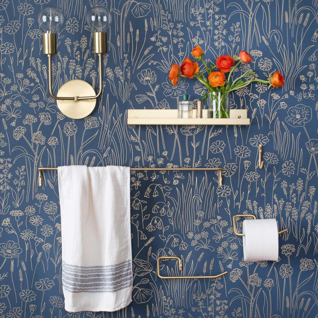 Mara Wire Towel Bar::natural brass::hover