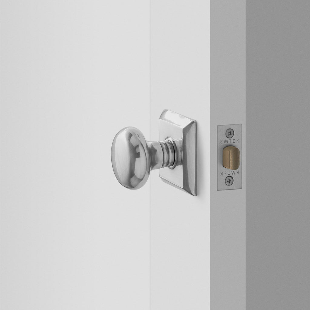 Freeport Small Door Set with Portsmouth Knob - Satin Nickel:main