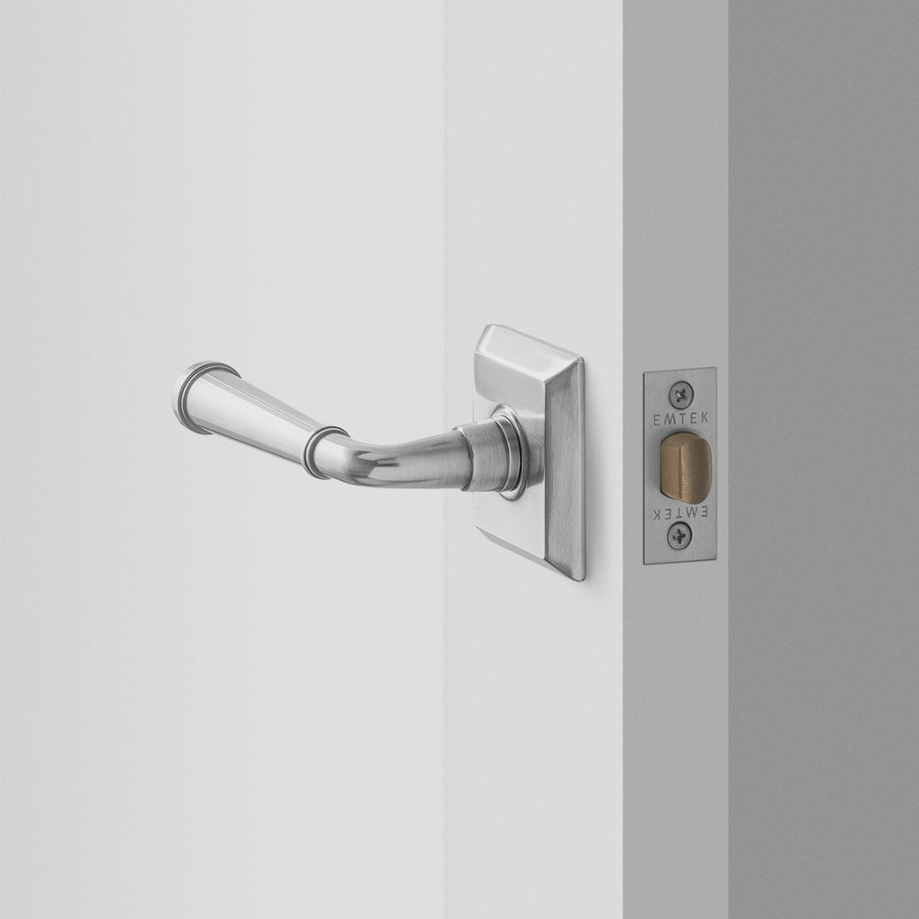 Freeport Small Door Set with Abbott Lever - Satin Nickel:main